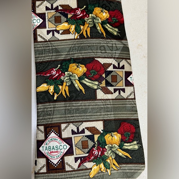 TABASCO 100% Silk Pepper Sauce Necktie / Tie | Regular/Standard Length - Picture 16 of 16